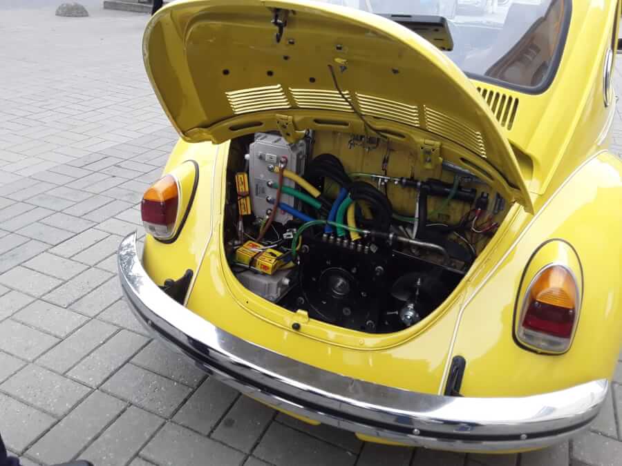 Starts elektriskajam maratonam VW Beetle
