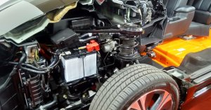 Sagraizīts Nissan Leaf