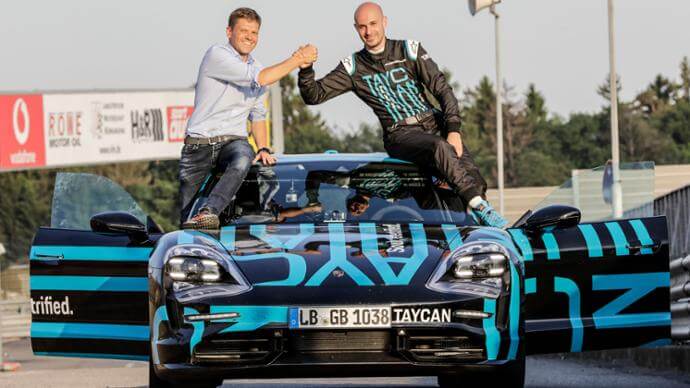Tesla pret Porsche. Iekšdedzes dzinēja sakāve 2 Porsche Taycan Nirgburgringā