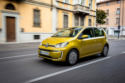 Latvijā sākas pieejamākā Volkswagen elektriskā automobiļa e-up! iepriekšpārdošana 1