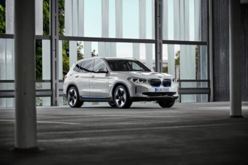 Beidzot tas ir prezentēts - elektriskais BMW iX3 1