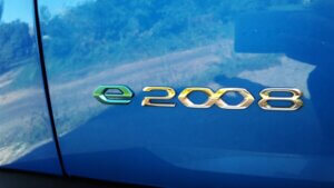 Peugeot e2008