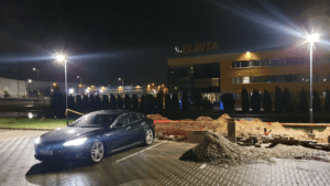 Tesla Supercharger lokācija Kauņā