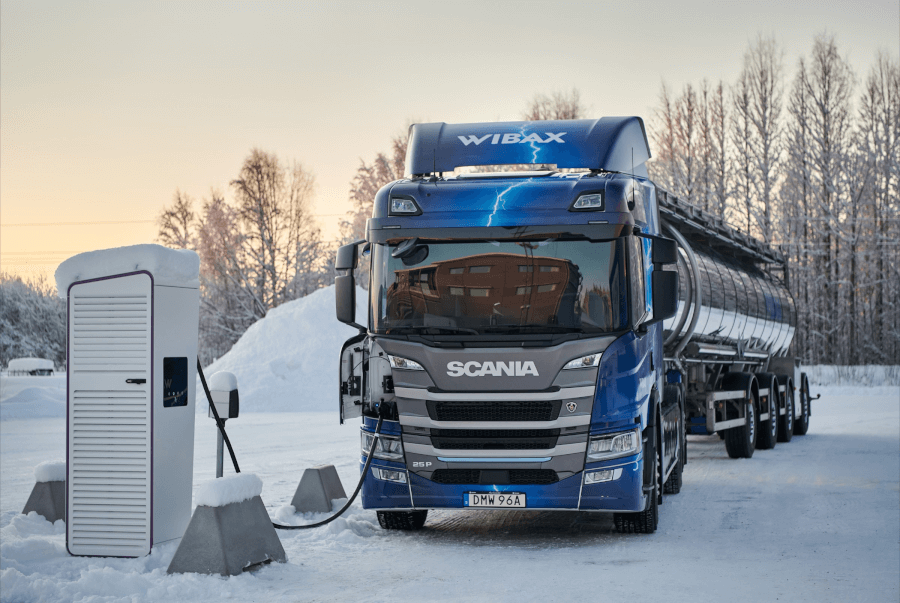 Elektriskais Scania 25 L cisternu vedējs
