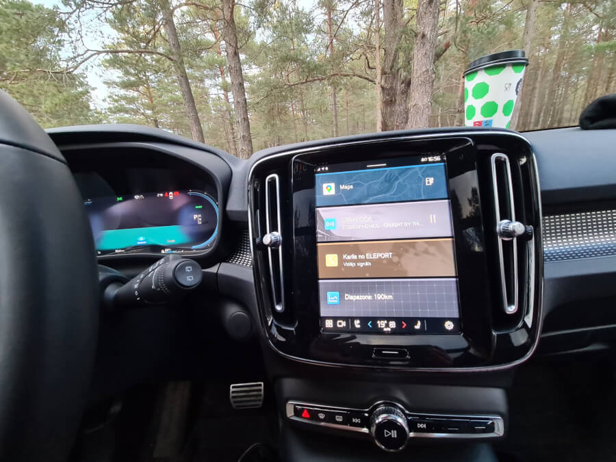 Android Automotive Infotainment iekš Volvo XC40