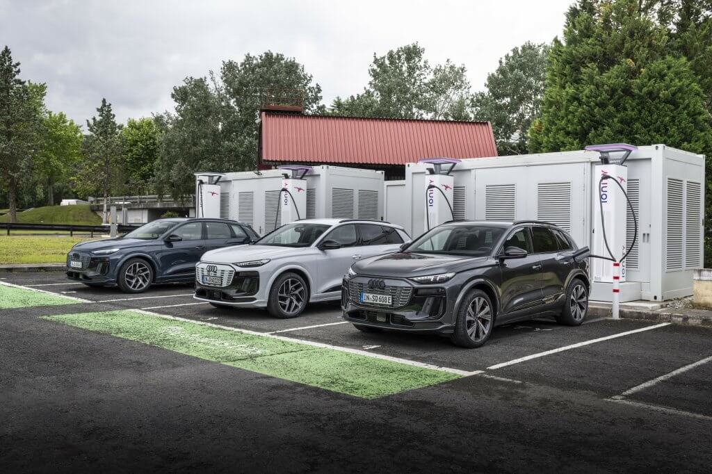 Audi Q6 e-tron quattro / Audi SQ6 e-tron