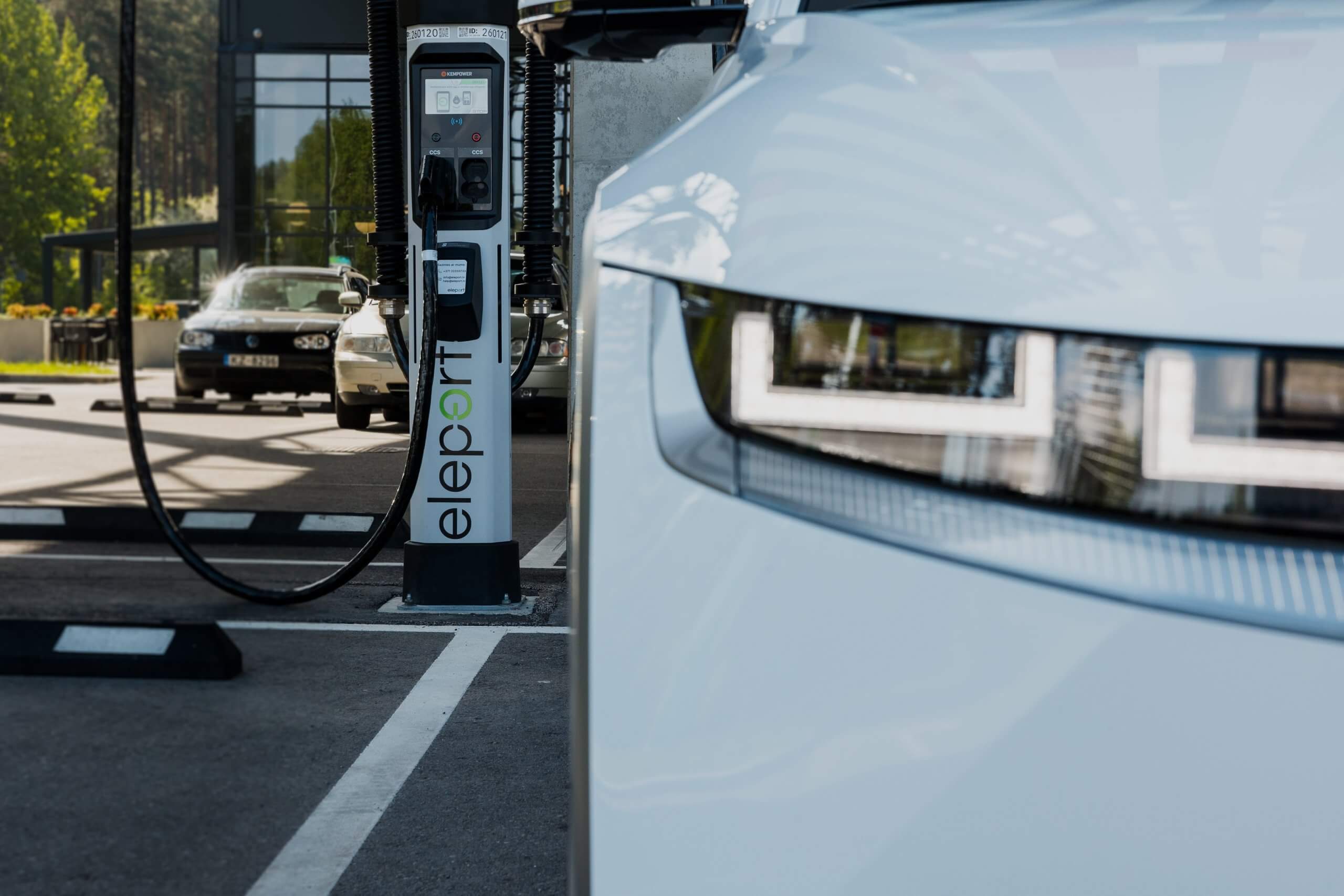 Elektroauto uzlāde: Biežākie iemesli kļūdām