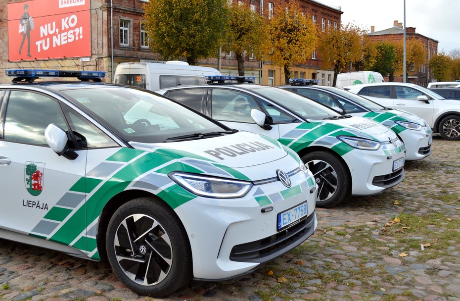 Liepājas pašvaldības policijas elektroauto Volkswagen ID.3