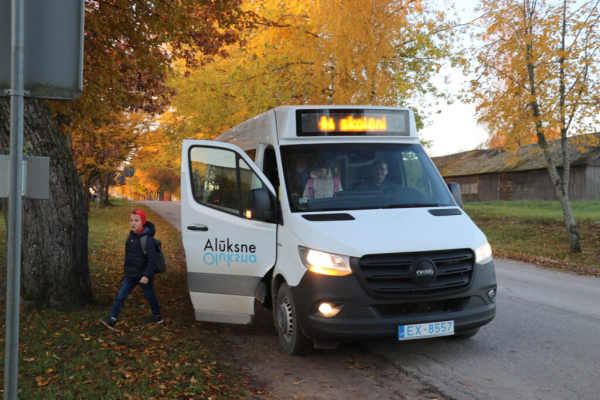 Alūksnes skolēnu elektrobuss