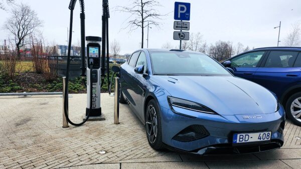 Byd seal pie eleport uzlādes stacijas verde kompleksā