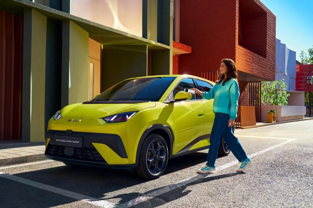 BYD DOLPHIN SURF front