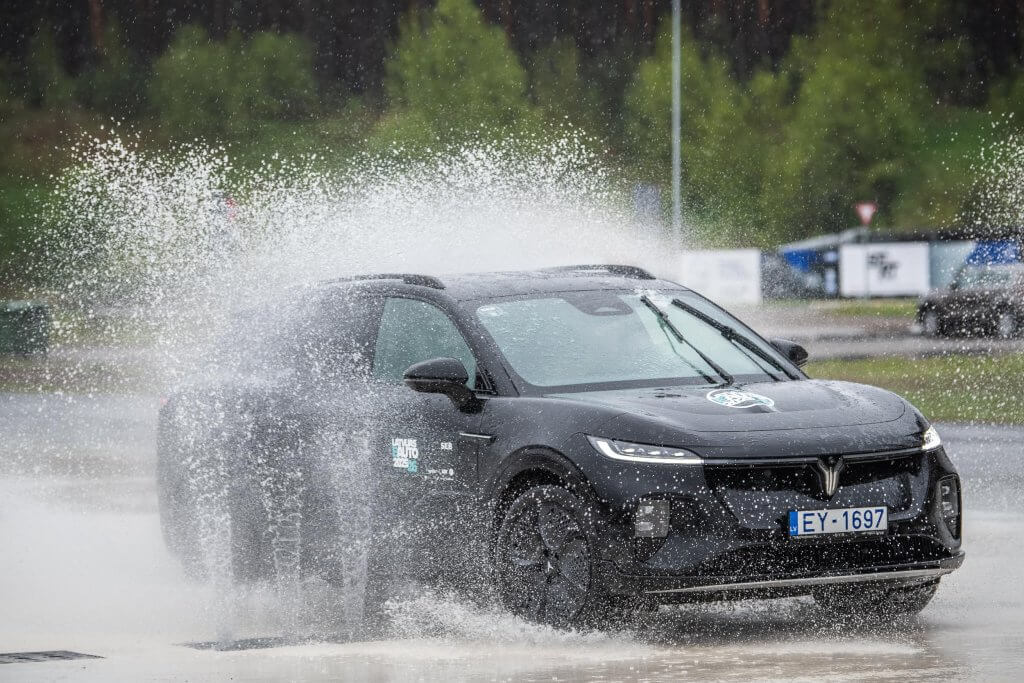 Voyah Courage Latvijas e-auto 2025/26 testos