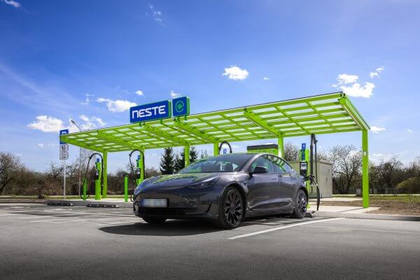 Neste MY Renewable Charge charging station