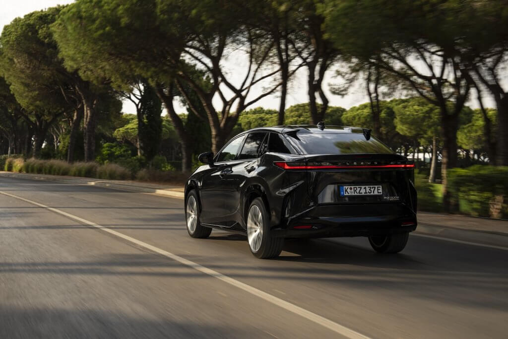 Lexus RZ 500e Luxury Graphite Black