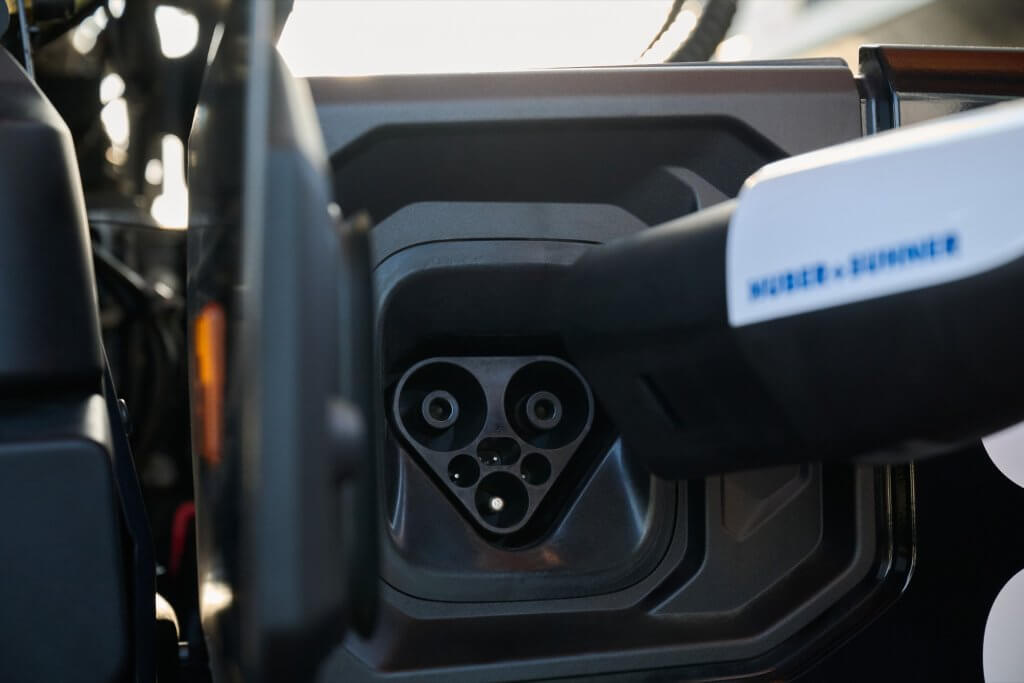 Megavatu uzlādes sistēma (Scania foto)