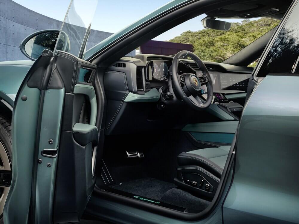 Porsche Cayenne S Electric